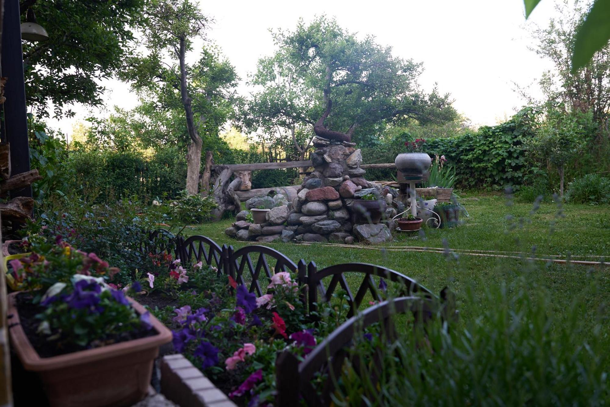 Argo Guest House Каракол Екстер'єр фото