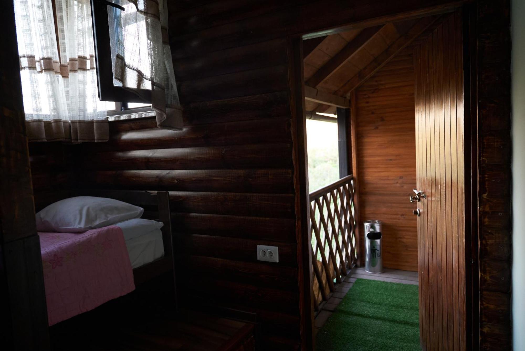 Argo Guest House Каракол Екстер'єр фото
